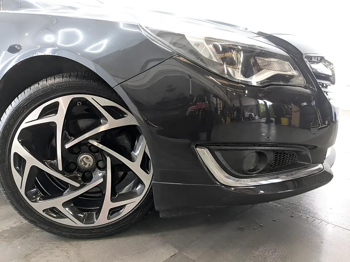 Used 2015 Vauxhall Insignia Sri Vx Line Carbon Flash - Interior and Exterior details 2