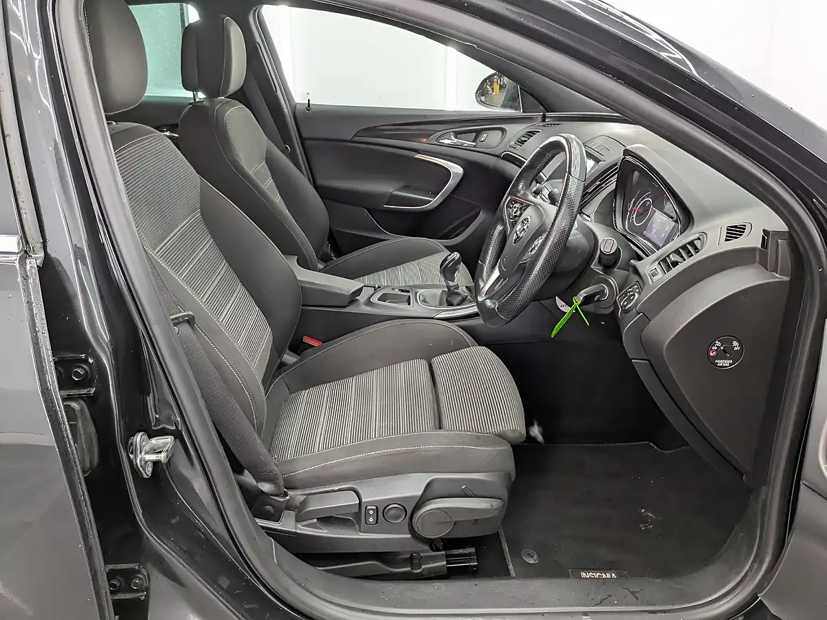Used 2015 Vauxhall Insignia Sri Vx Line Carbon Flash - Interior and Exterior details 20