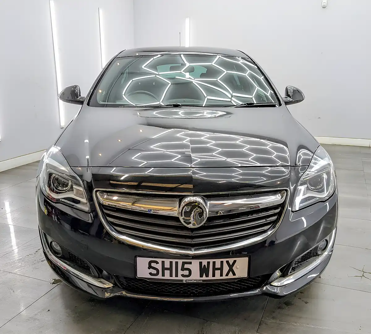 Used 2015 Vauxhall Insignia Sri Vx Line Carbon Flash - Interior and Exterior details 4