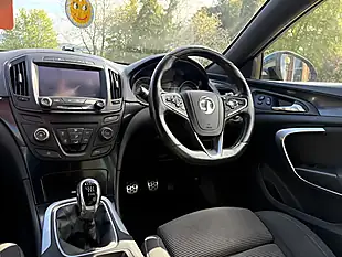 Used 2015 Vauxhall Insignia Sri-Vx Line Emerald Green - Interior and Exterior details 14