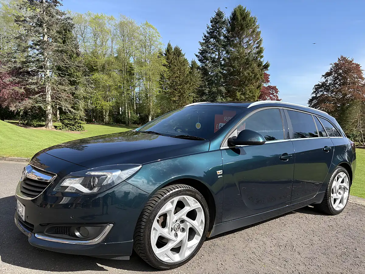 Used 2015 Vauxhall Insignia Sri-Vx Line Emerald Green - Interior and Exterior details 3