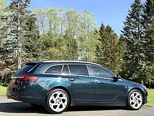 Used 2015 Vauxhall Insignia Sri-Vx Line Emerald Green - Interior and Exterior details 5