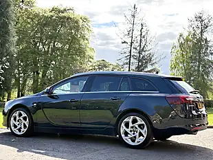 Used 2015 Vauxhall Insignia Sri-Vx Line Emerald Green - Interior and Exterior details 6