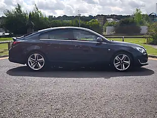 Used 2015 Vauxhall Insignia Sri Vx Line Green - Interior and Exterior details 11