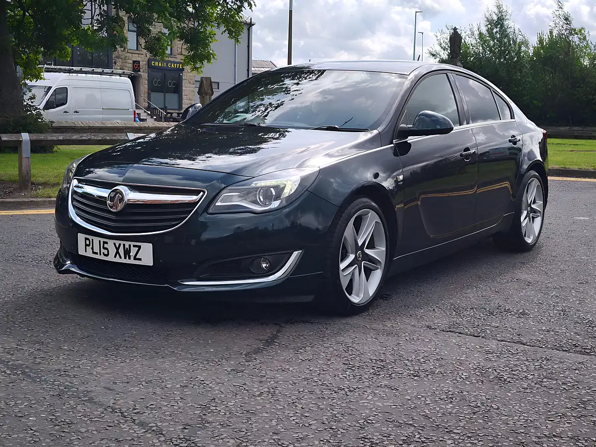 Used 2015 Vauxhall Insignia Sri Vx Line Green - Interior and Exterior details 4