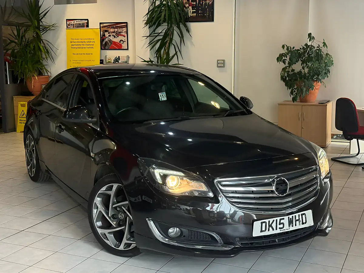 Used 2015 Vauxhall Insignia Sri Vx Line Nav Black - Front View
