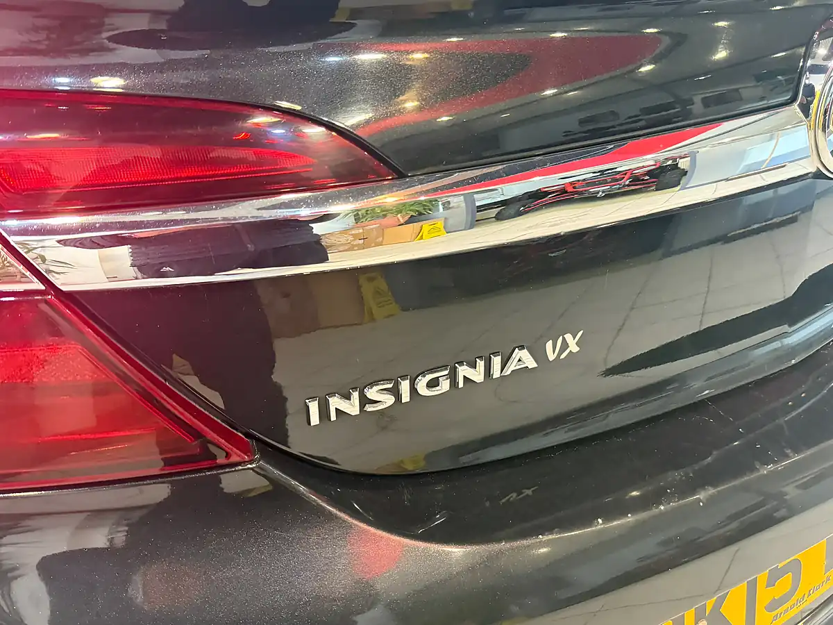 Used 2015 Vauxhall Insignia Sri Vx Line Nav Black - Interior and Exterior details 10