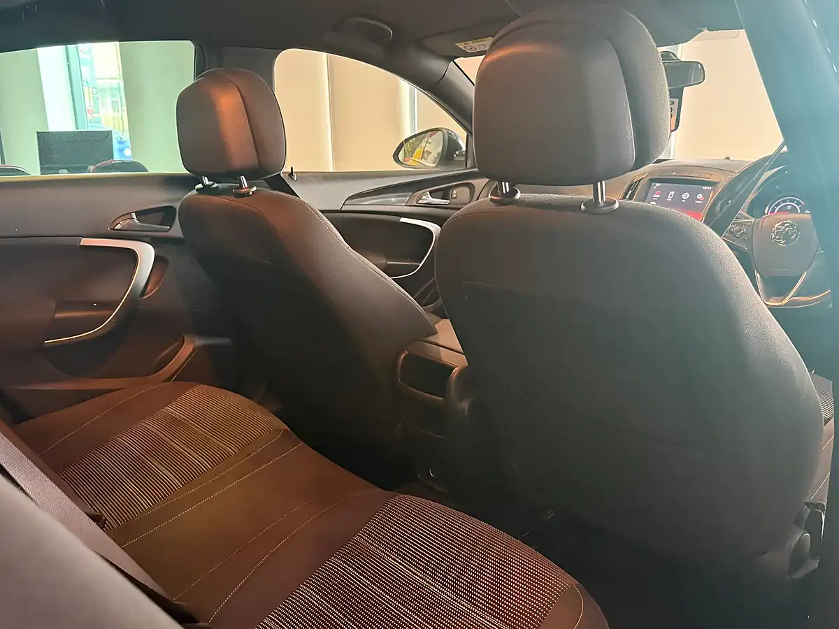Used 2015 Vauxhall Insignia Sri Vx Line Nav Black - Interior and Exterior details 13