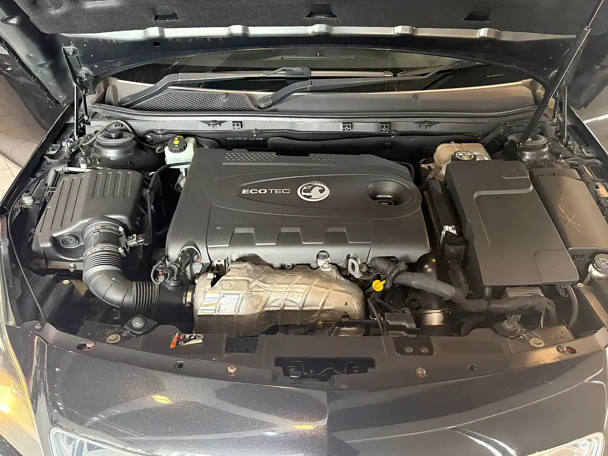 Used 2015 Vauxhall Insignia Sri Vx Line Nav Black - Interior and Exterior details 10