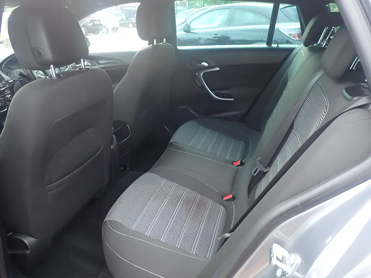 Used 2015 Vauxhall Insignia Sri Vx Line Nav Grey - Interior and Exterior details 14