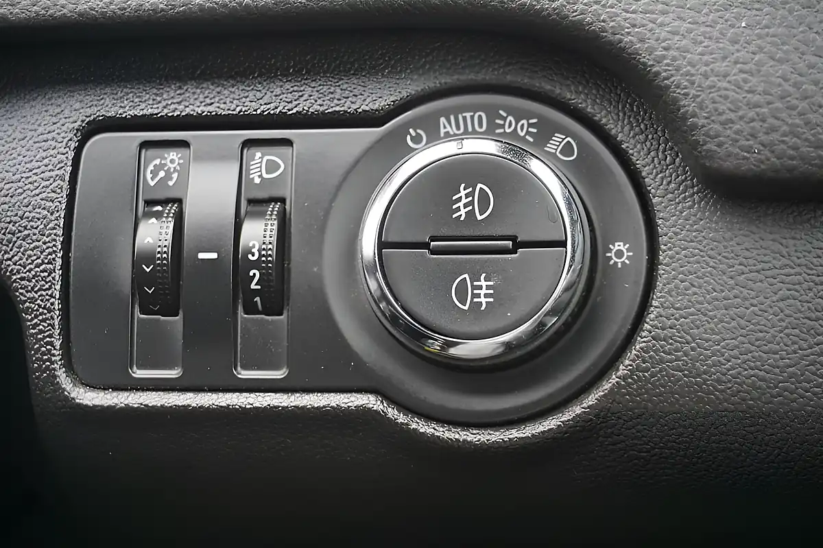 Used 2015 Vauxhall Insignia Sri Vx Line Nav Red - Interior and Exterior details 20