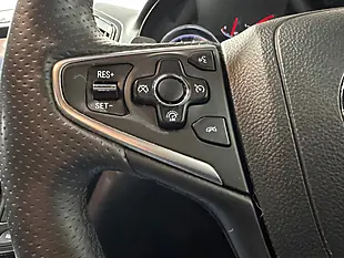 Used 2015 Vauxhall Insignia Sri Vx Line Nav Sports Tourer Red - Interior and Exterior details 17