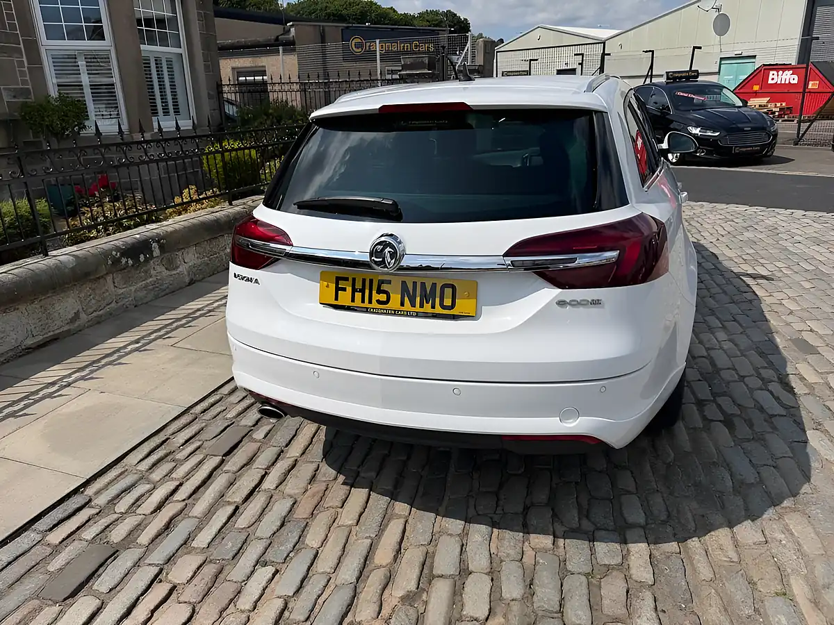 Used 2015 Vauxhall Insignia Sri Vx Line Nav White - Interior and Exterior details 12