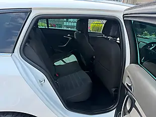 Used 2015 Vauxhall Insignia Sri Vx Line Nav White - Interior and Exterior details 20