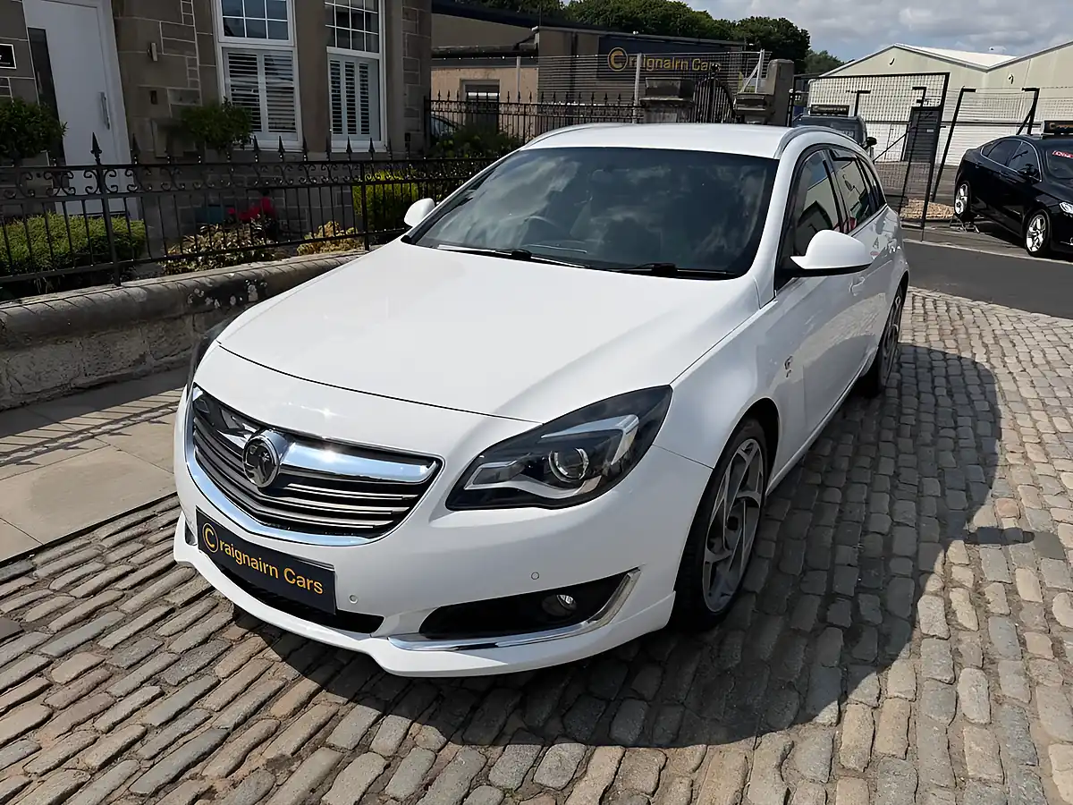 Used 2015 Vauxhall Insignia Sri Vx Line Nav White - Interior and Exterior details 7