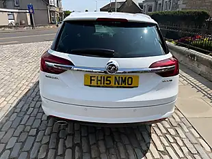 Used 2015 Vauxhall Insignia Sri Vx Line Nav White - Interior and Exterior details 9