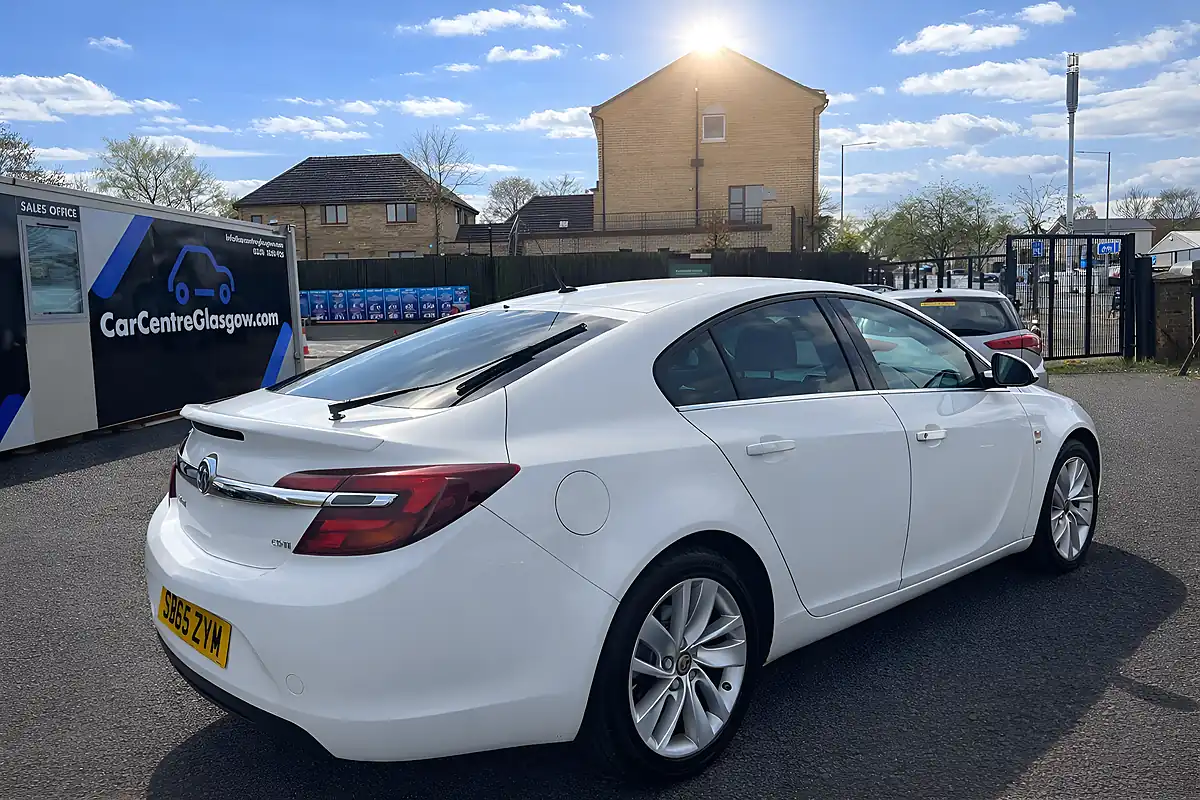 Used 2015 Vauxhall Insignia Sri White - Interior and Exterior details 6