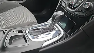 Used 2015 Vauxhall Insignia Sri White - Interior and Exterior details 11