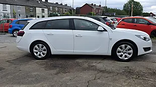 Used 2015 Vauxhall Insignia Sri White - Interior and Exterior details 4