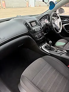 Used 2015 Vauxhall Insignia Sri White - Interior and Exterior details 11