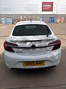 Used 2015 Vauxhall Insignia Sri White - Interior and Exterior details 4