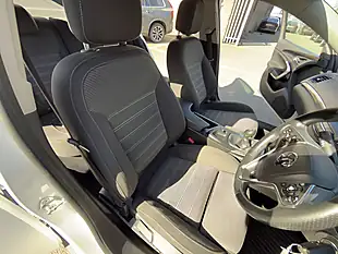 Used 2015 Vauxhall Insignia Sri White - Interior and Exterior details 15