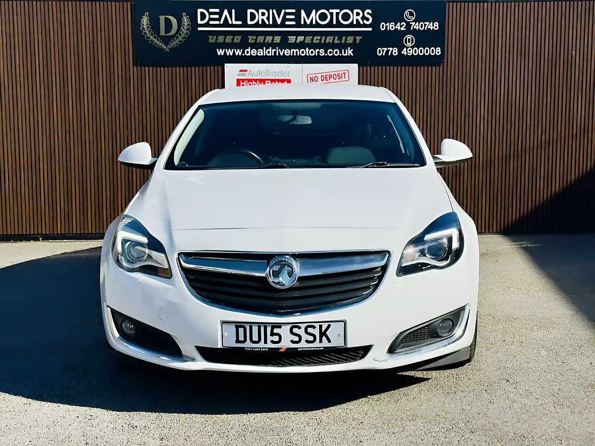 Used 2015 Vauxhall Insignia Sri White - Interior and Exterior details 2