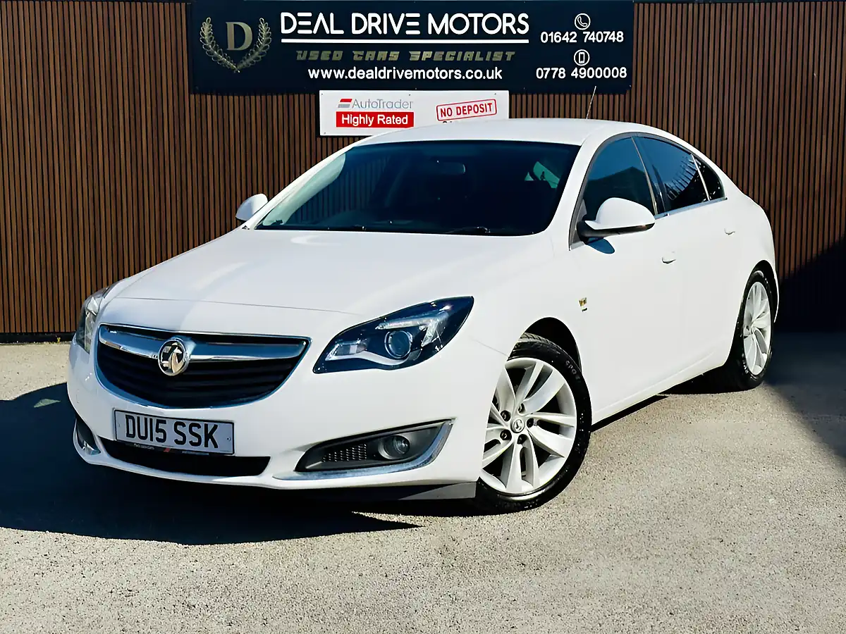 Used 2015 Vauxhall Insignia Sri White - Interior and Exterior details 3