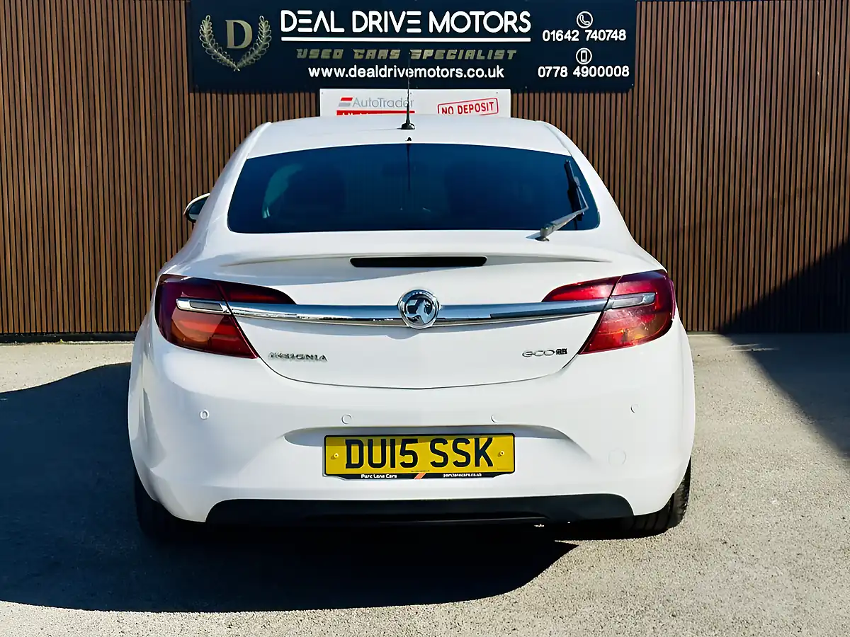 Used 2015 Vauxhall Insignia Sri White - Interior and Exterior details 6
