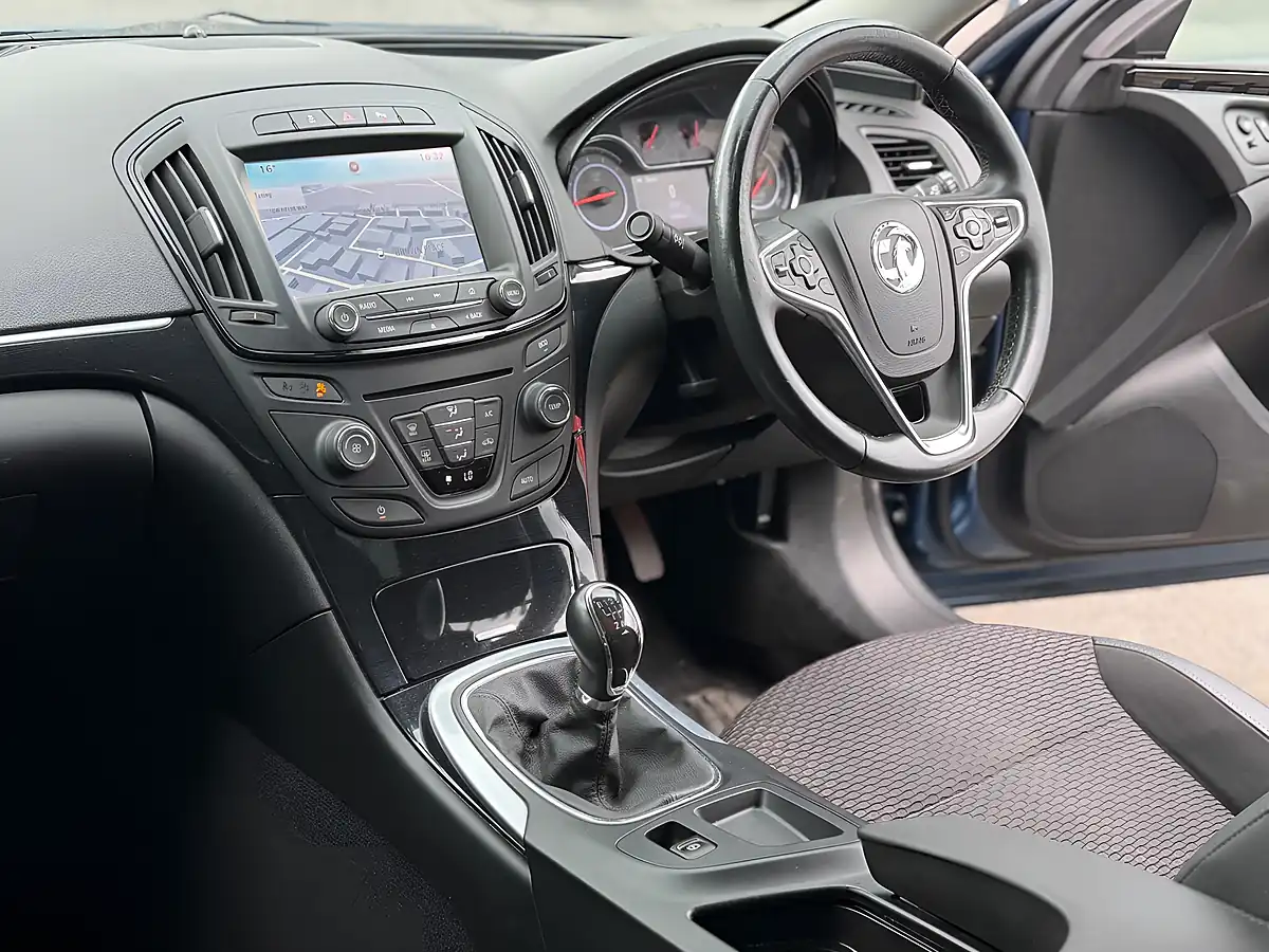 Used 2015 Vauxhall Insignia Tech Line Blue - Interior and Exterior details 13