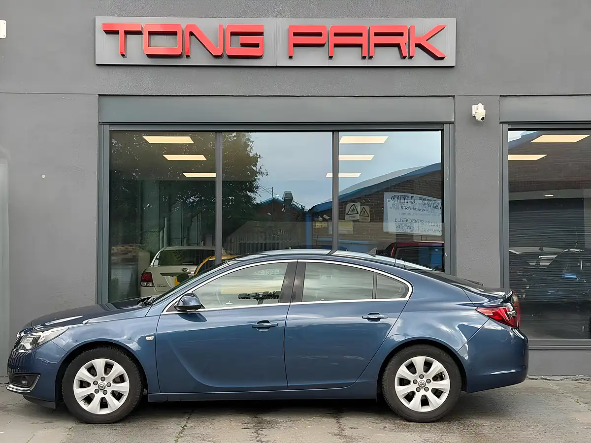 Used 2015 Vauxhall Insignia Tech Line Blue - Interior and Exterior details 7