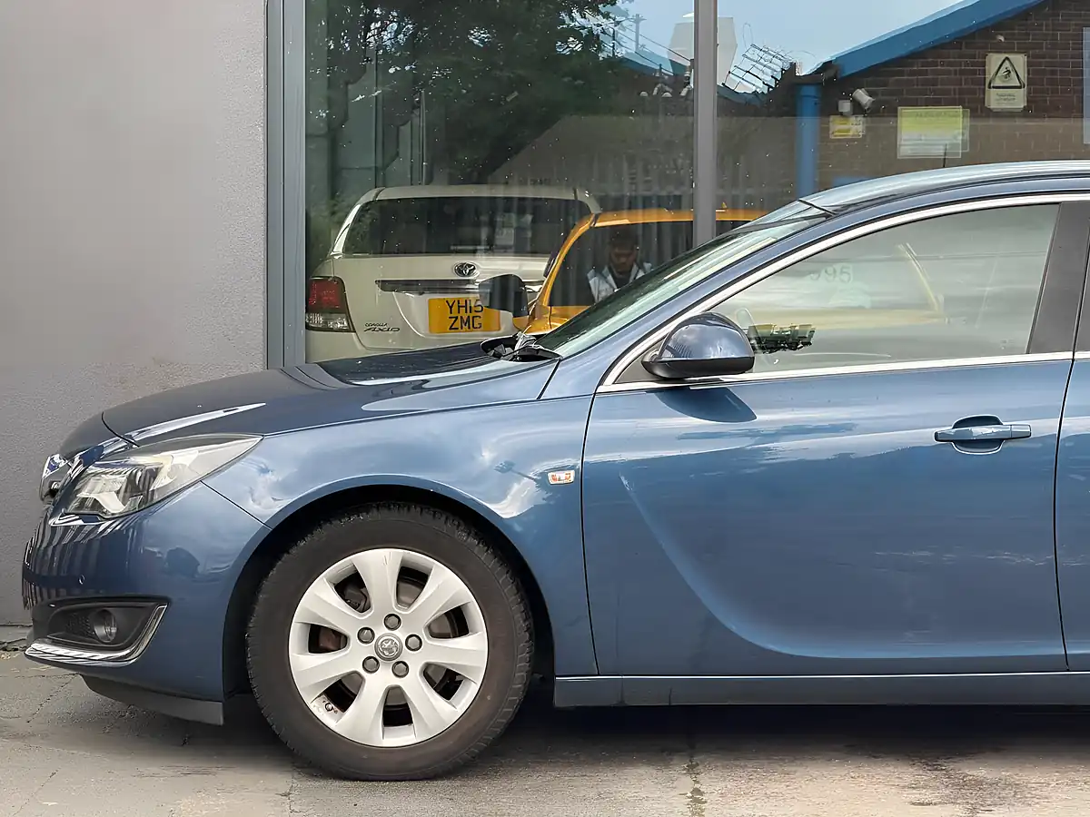 Used 2015 Vauxhall Insignia Tech Line Blue - Interior and Exterior details 8