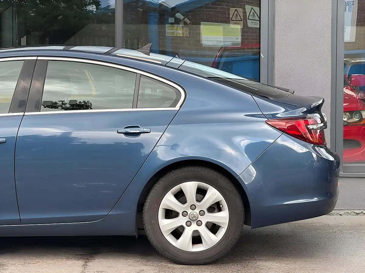Used 2015 Vauxhall Insignia Tech Line Blue - Interior and Exterior details 9