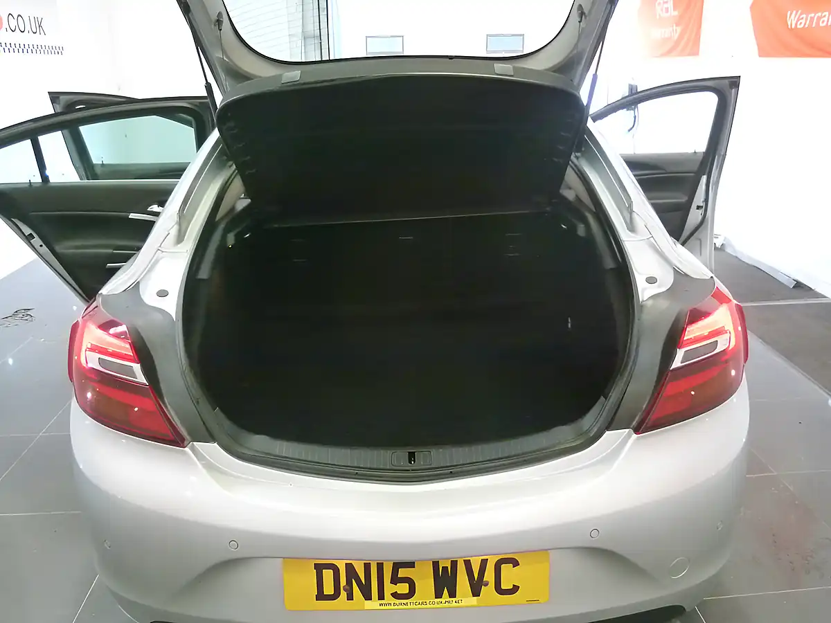 Used 2015 Vauxhall Insignia Tech Line Silver - Interior and Exterior details 17