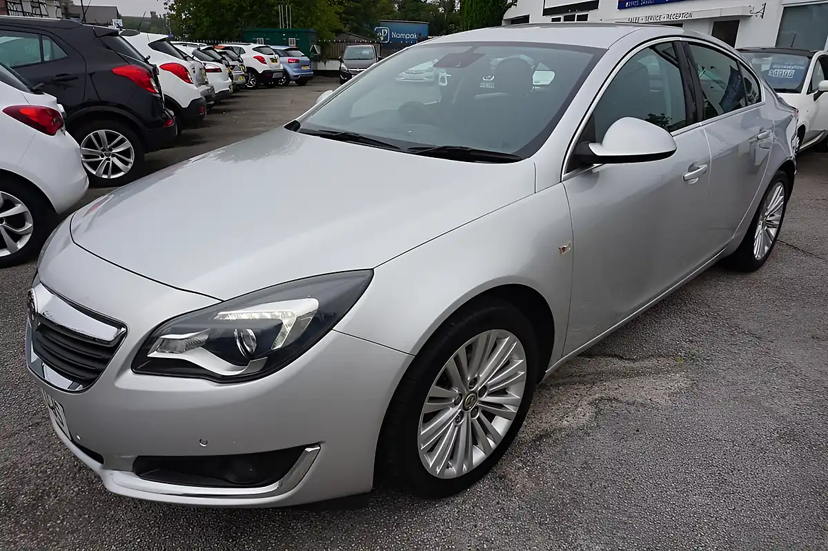 Used 2015 Vauxhall Insignia Tech Line Silver - Interior and Exterior details 3