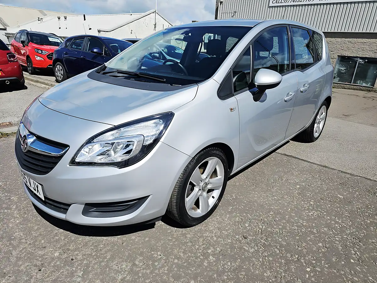Used 2015 Vauxhall Meriva Exclusiv Silver - Interior and Exterior details 2