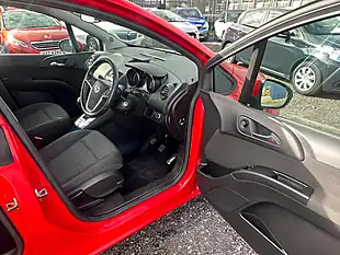 Used 2015 Vauxhall Meriva Life Red - Interior and Exterior details 12