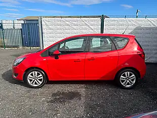 Used 2015 Vauxhall Meriva Life Red - Interior and Exterior details 4
