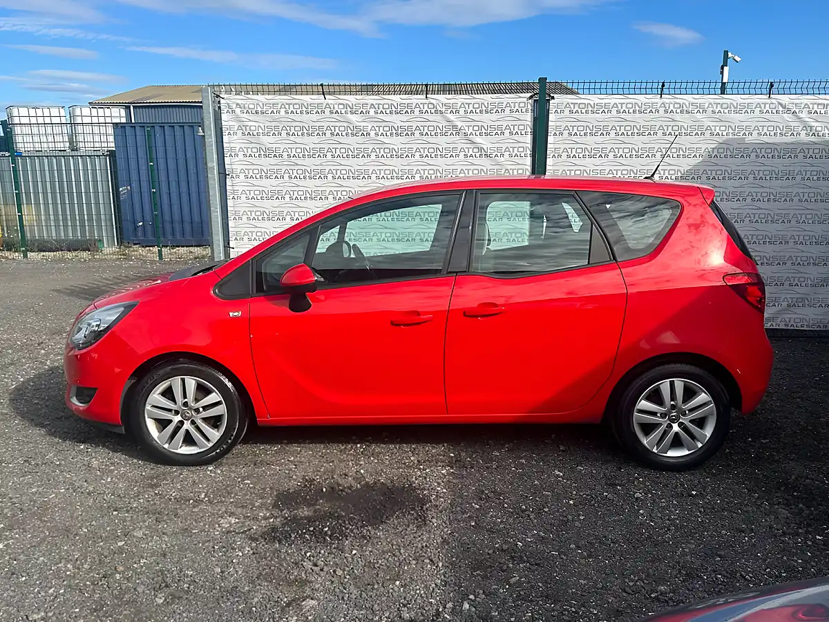 Used 2015 Vauxhall Meriva Life Red - Interior and Exterior details 4