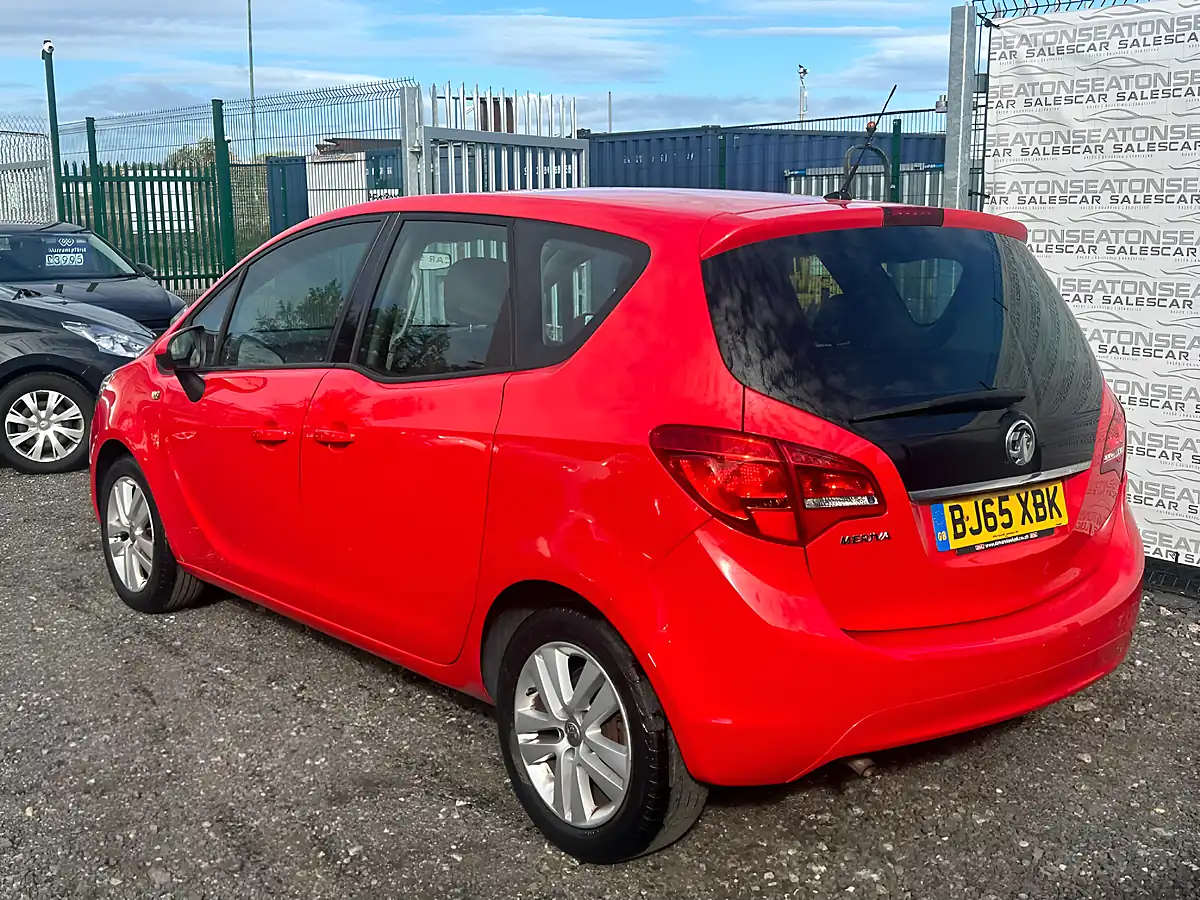 Used 2015 Vauxhall Meriva Life Red - Interior and Exterior details 5