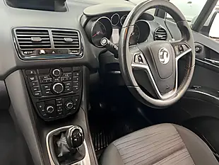 Used 2015 Vauxhall Meriva Life Silver - Interior and Exterior details 9