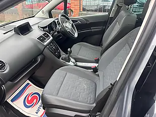 Used 2015 Vauxhall Meriva Se Grey - Interior and Exterior details 18