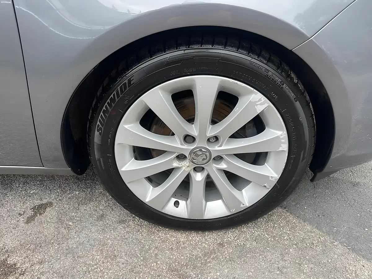 Used 2015 Vauxhall Meriva Se Grey - Interior and Exterior details 19
