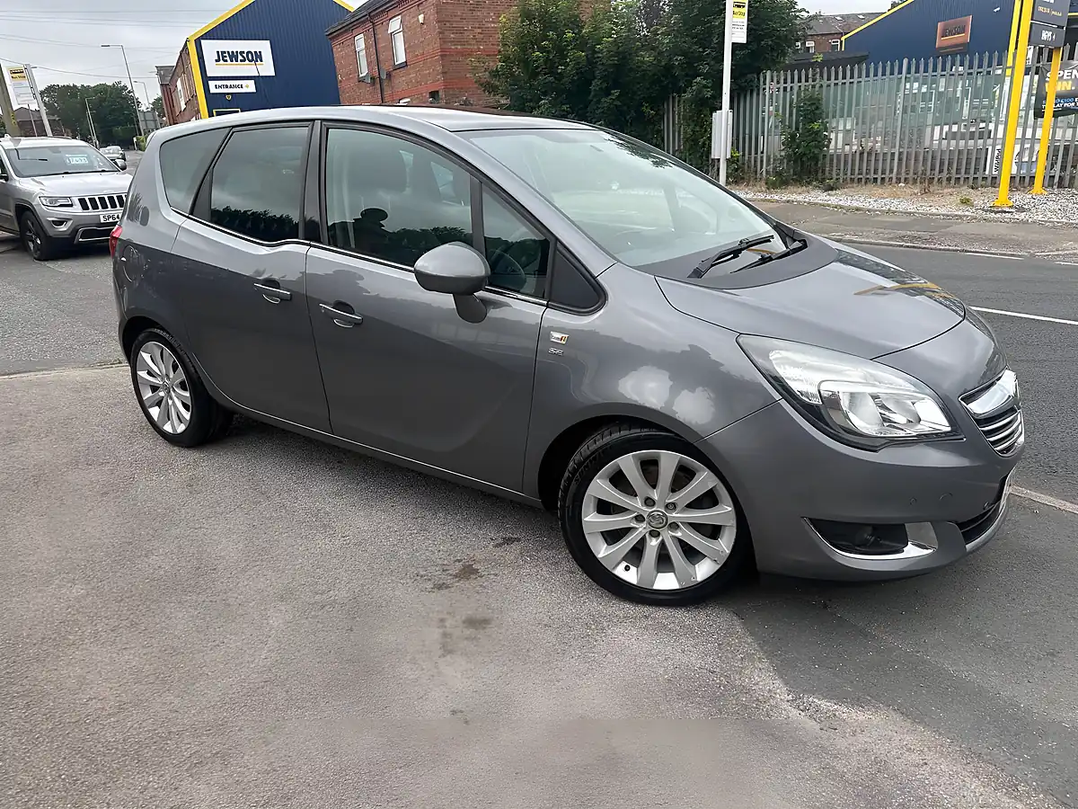 Used 2015 Vauxhall Meriva Se Grey - Interior and Exterior details 6