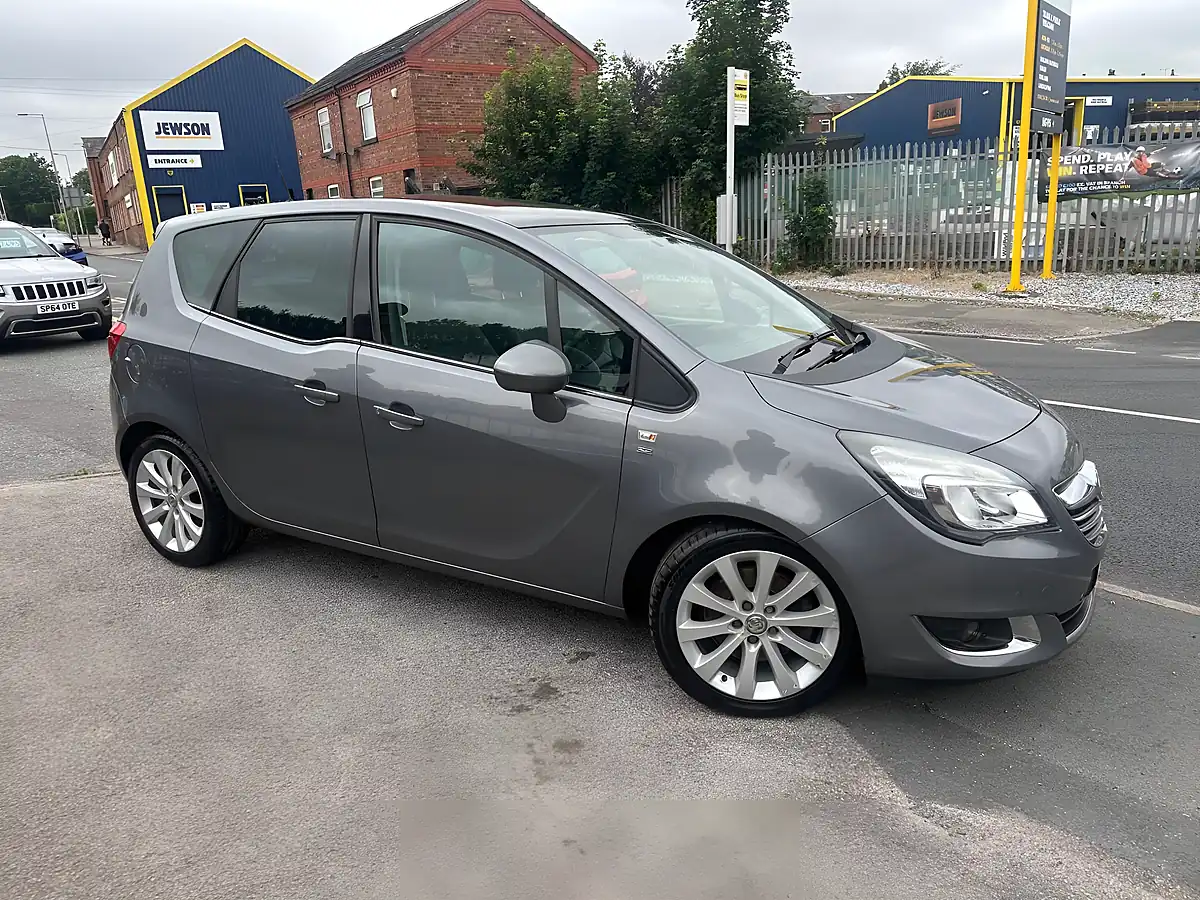 Used 2015 Vauxhall Meriva Se Grey - Interior and Exterior details 7