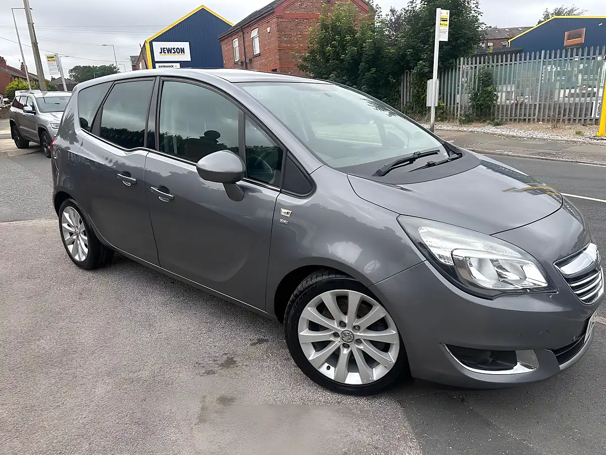 Used 2015 Vauxhall Meriva Se Grey - Interior and Exterior details 8