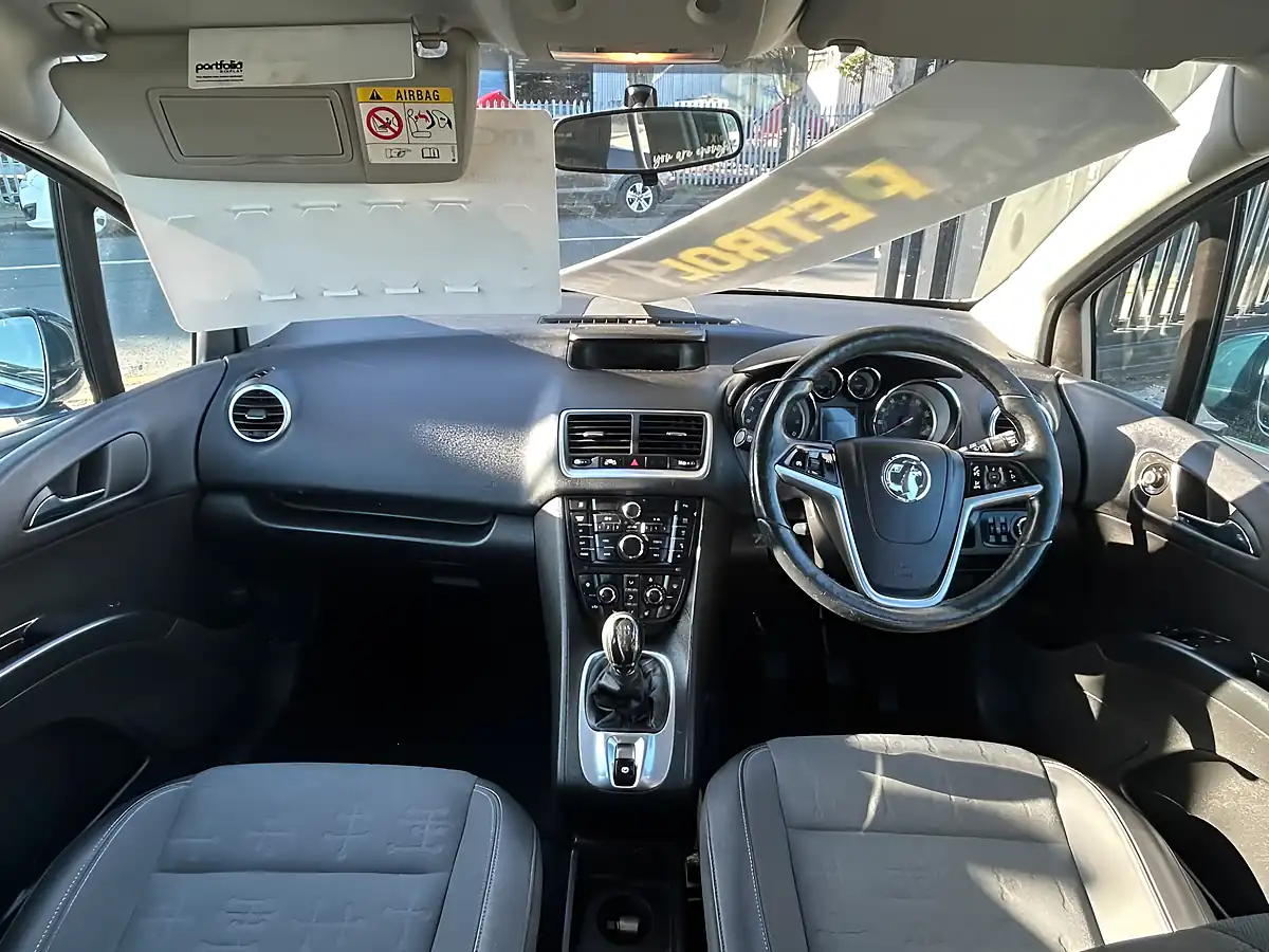 Used 2015 Vauxhall Meriva Tech Line Blue - Interior and Exterior details 11