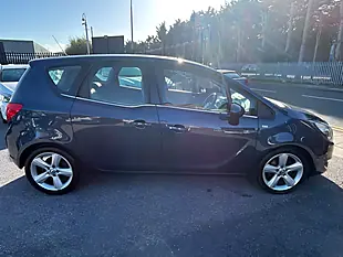 Used 2015 Vauxhall Meriva Tech Line Blue - Interior and Exterior details 7