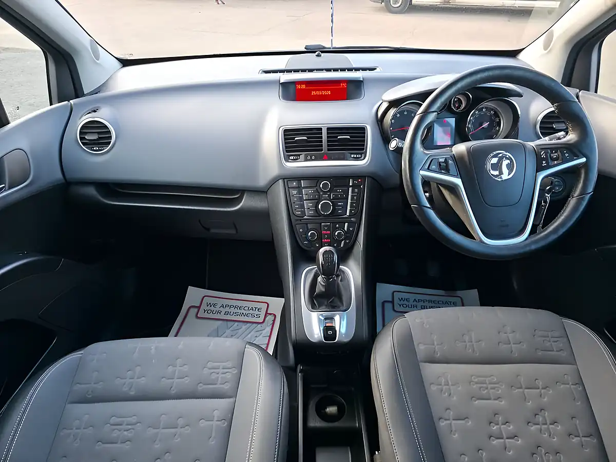 Used 2015 Vauxhall Meriva Tech Line Grey - Interior and Exterior details 8