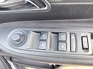 Used 2015 Vauxhall Mokka Exclusiv Black - Interior and Exterior details 15